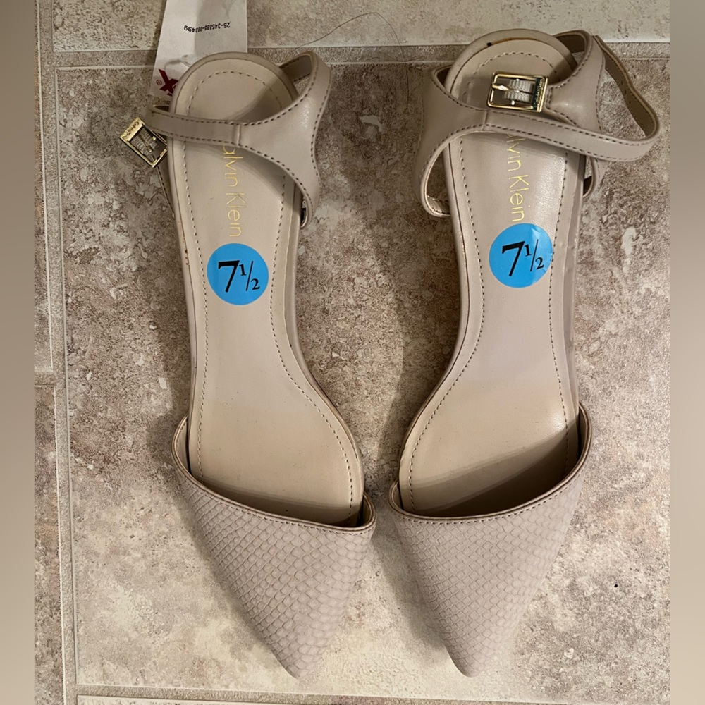 Calvin Klein kitten heels NWT